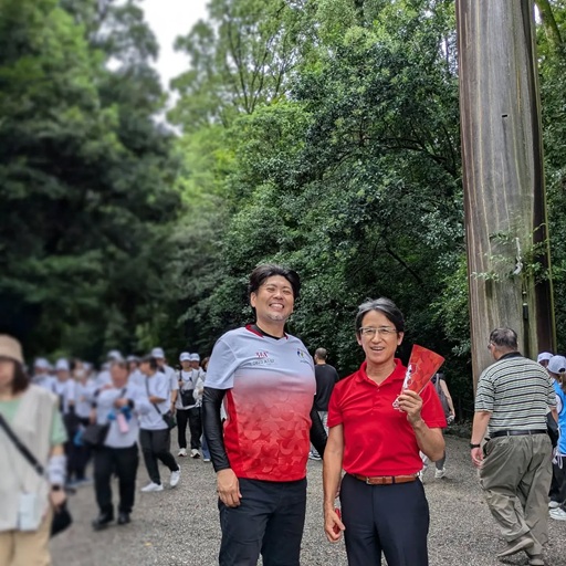 熱田神宮でのアジア大会聖火リレー02